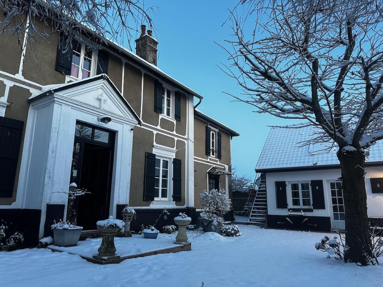 Au Presbytere De Saigneville Экстерьер фото